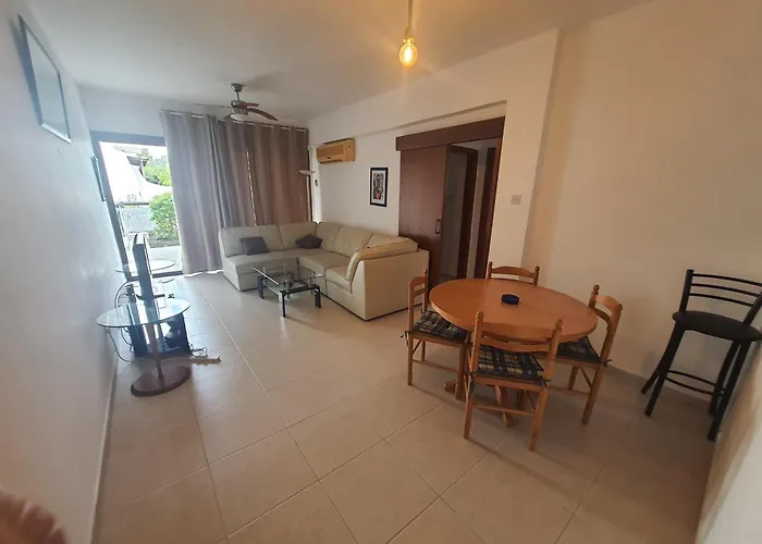 Διαμέρισμα Nice Holiday Apartment *
