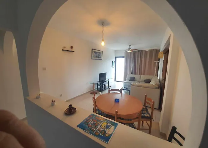 Διαμέρισμα Nice Holiday Apartment