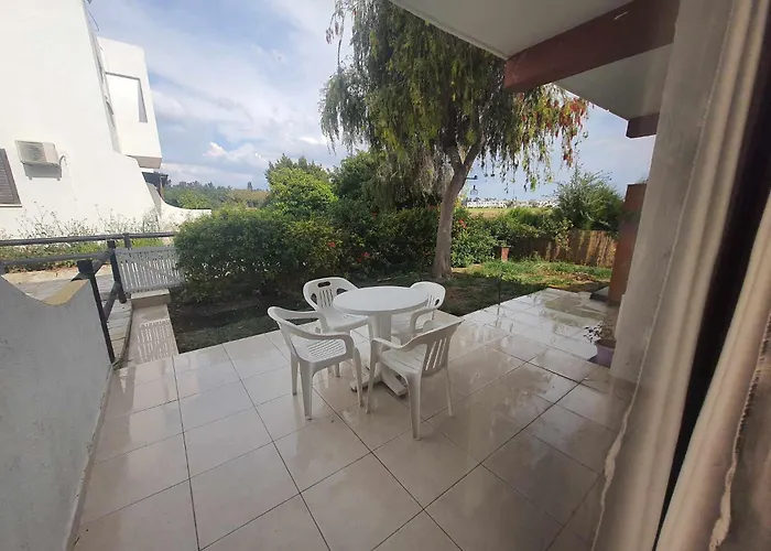 Διαμέρισμα Nice Holiday Apartment Πάφος